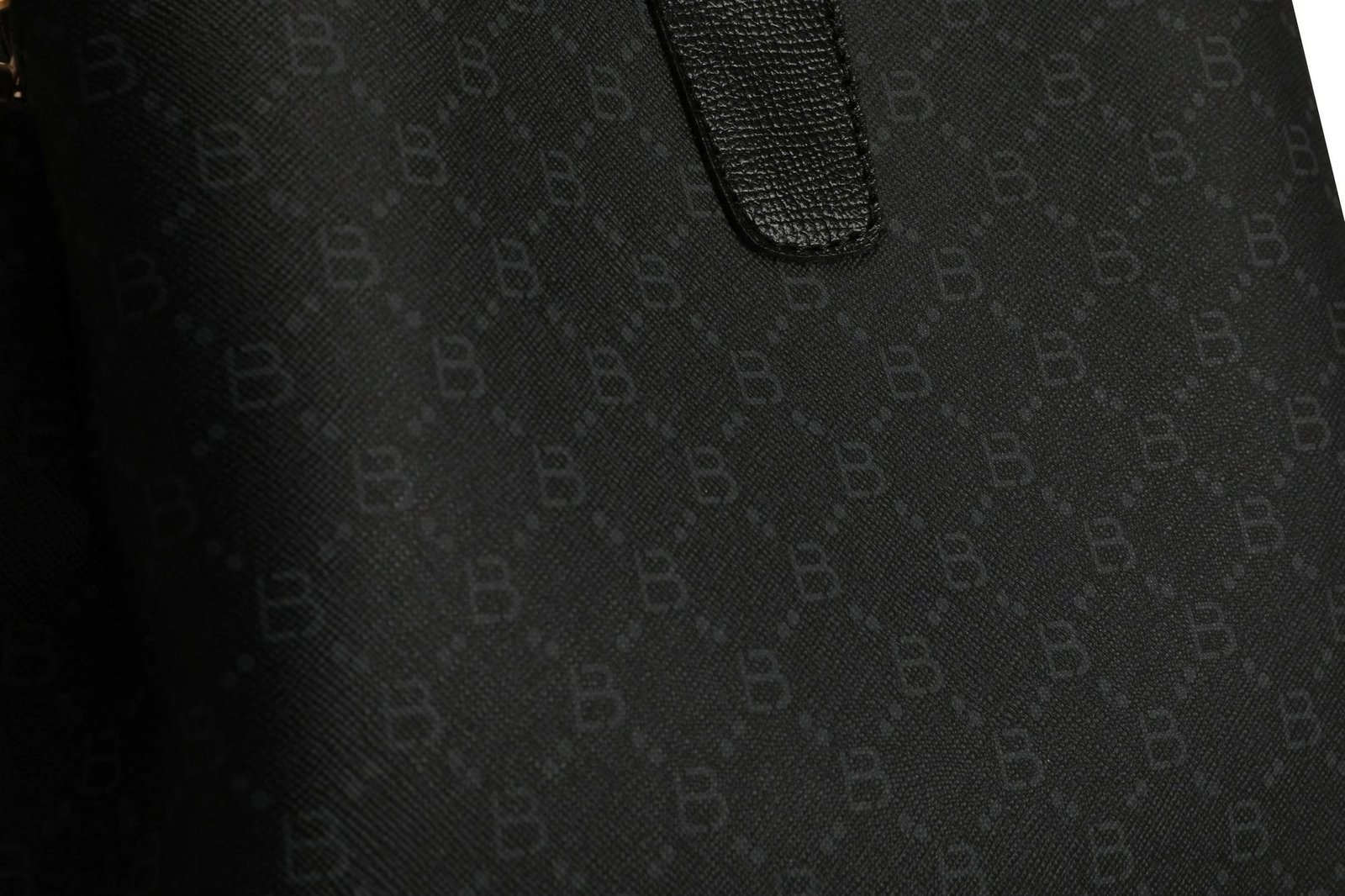 Çantë krahu Lucky Bees, 334 v2, e zezë, gri