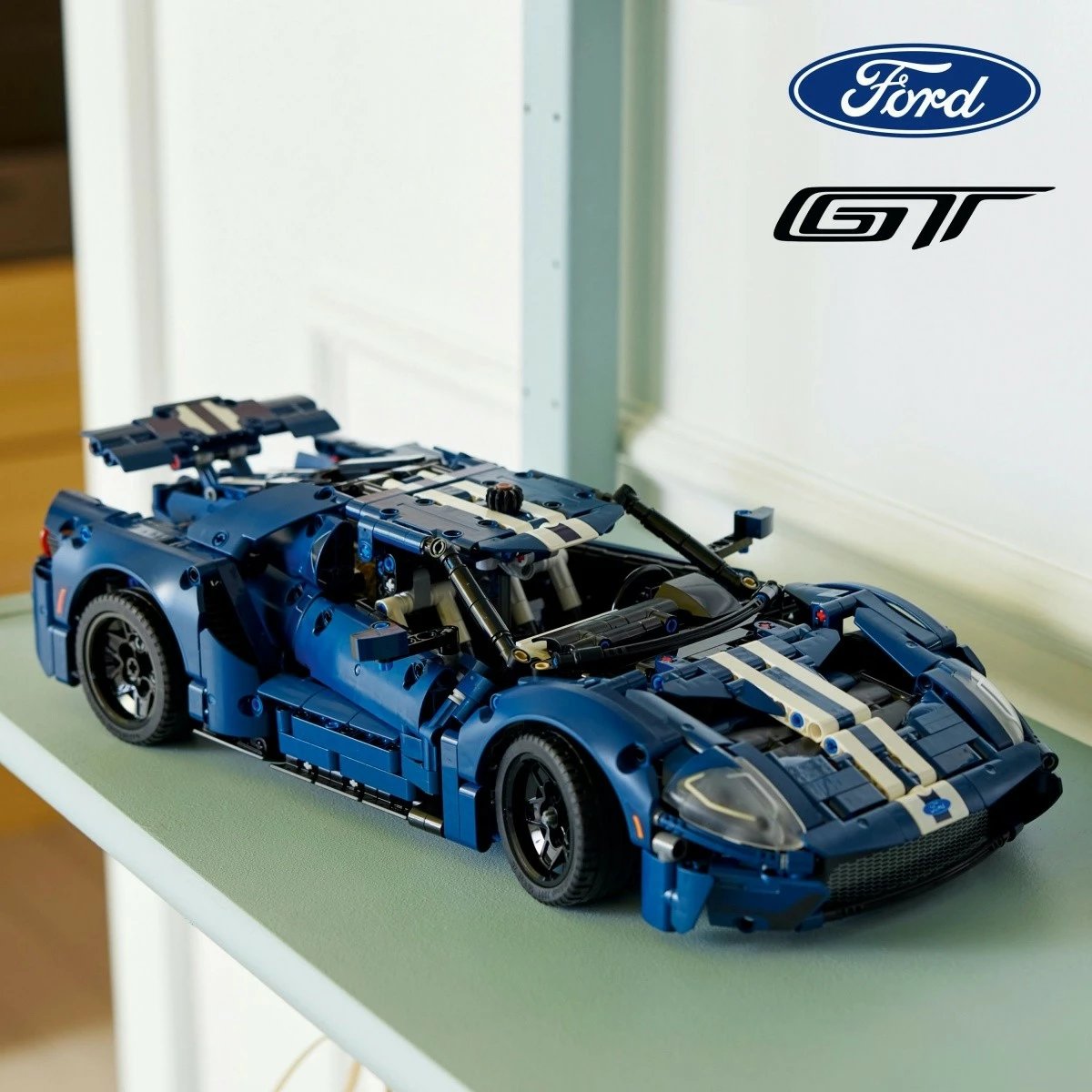 Set ndërtimi LEGO Technic Ford GT 42154, 1466 pjesë, Blu