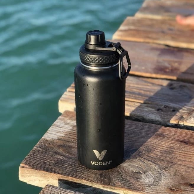 Shishe (termos) Voden, 1 L, e zezë