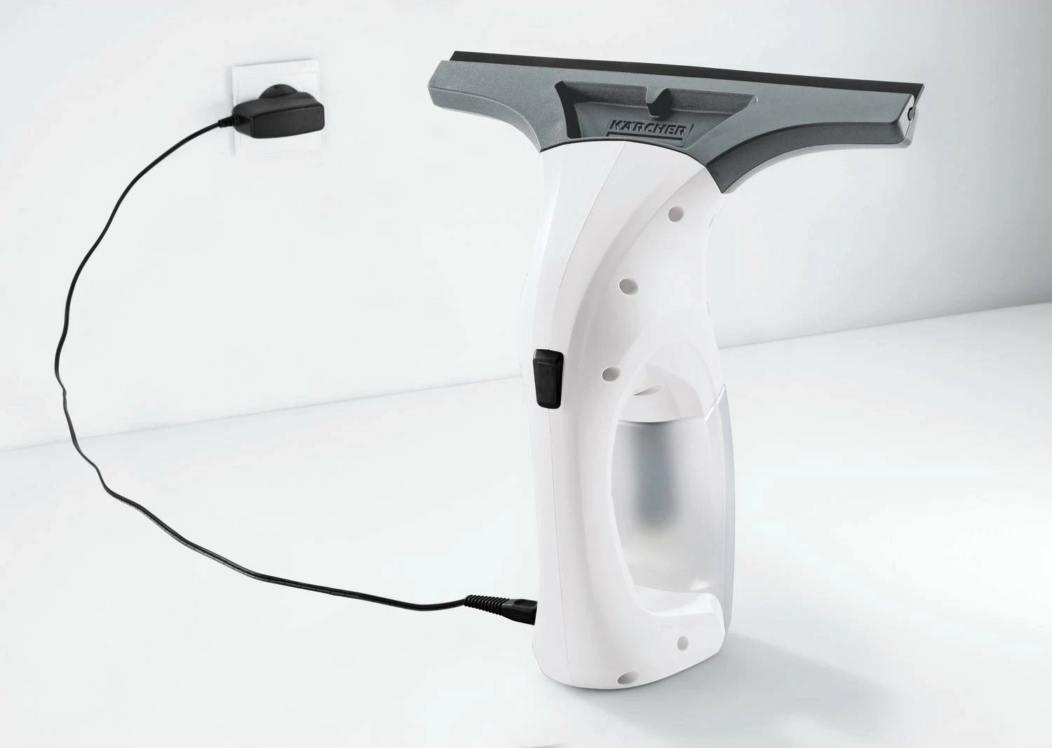 Pastrues dritaresh me vakum, Karcher, WV 1 Plus (1.633-608.0), grykë 250 mm, depo 100 ml, bateri 25 min, set me shishe sprej dhe leckë mikrofibre