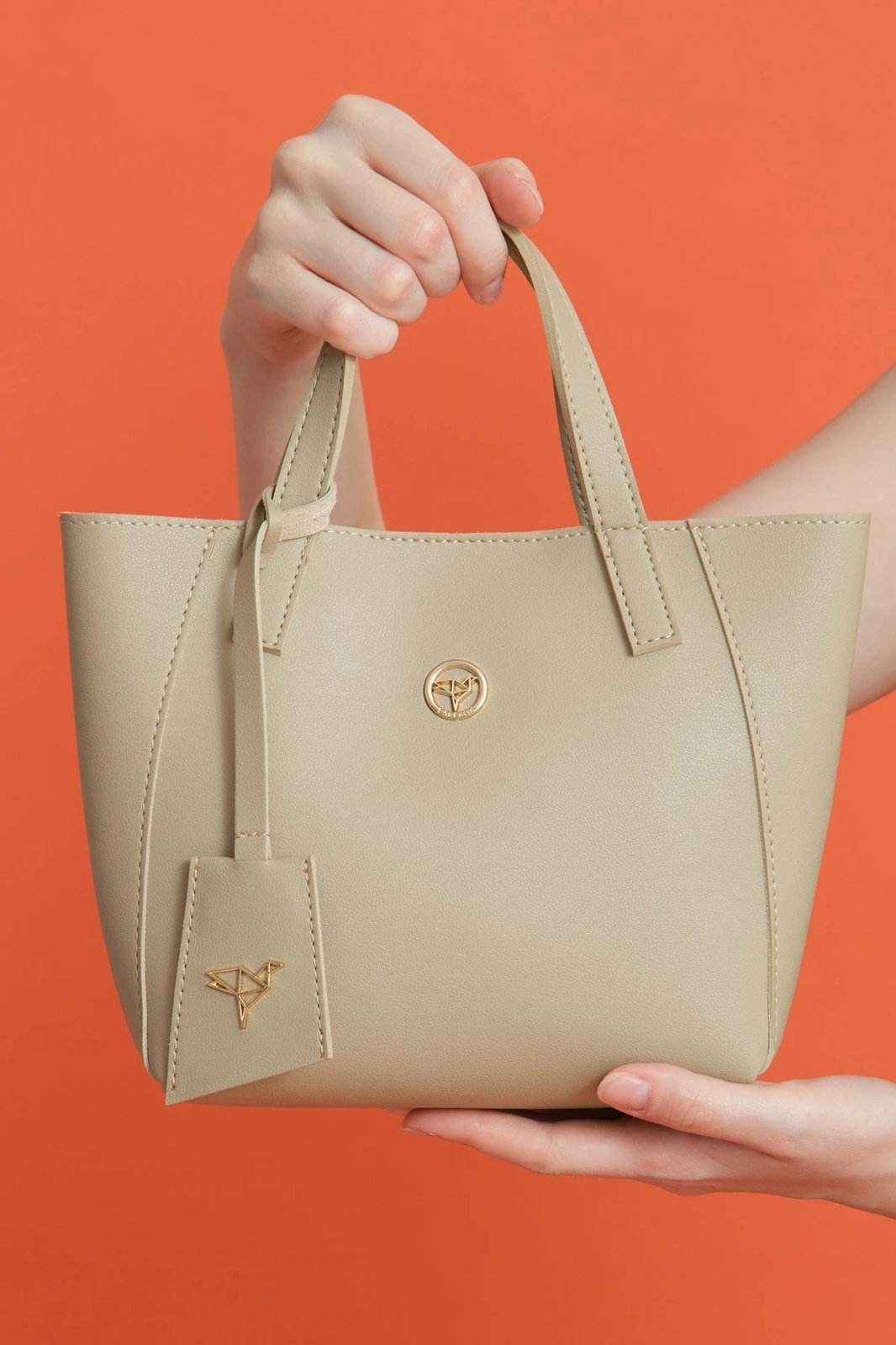 Çantë krahu Zoozie, Sofia e vogël, ngjyrë mink