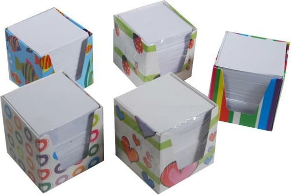 Kuti me fletë ngjitëse Next x-notes, 750 fletë, 8x8x8cm, shumëngjyrëshe