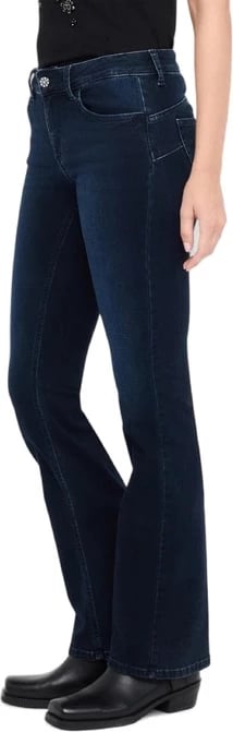 xhinse Liu Jo femra, të kaltra