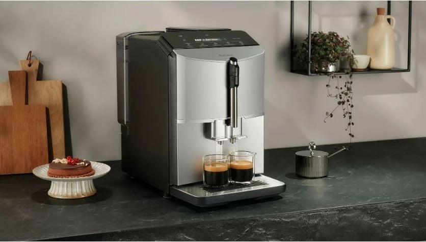 Makine ekspresi Siemens TF303E01 EQ300, automatike, 1.4L, me mulli, e zezë/argjendtë