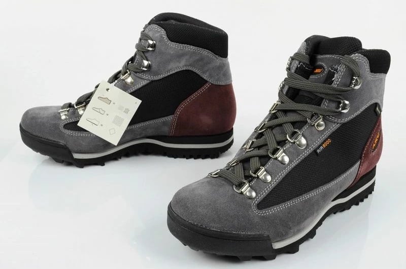 Atlete trekking për femra Aku