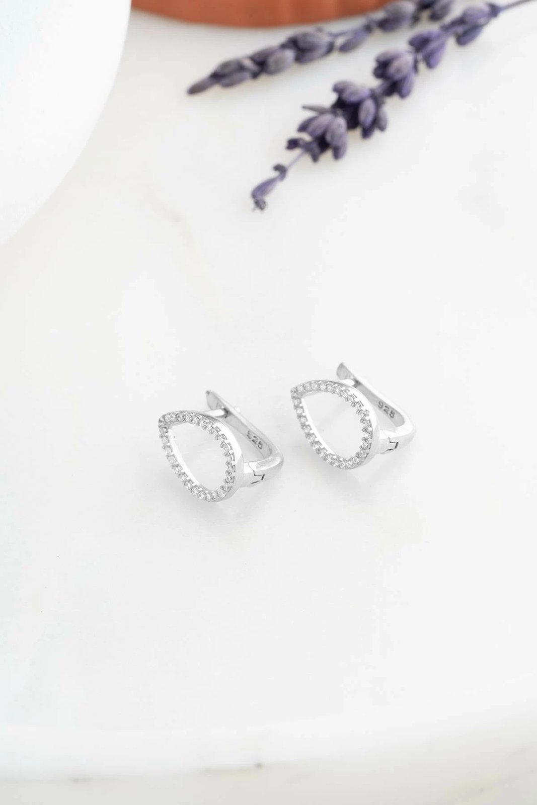 Vathë argjendi Jumeon, NRZ999540