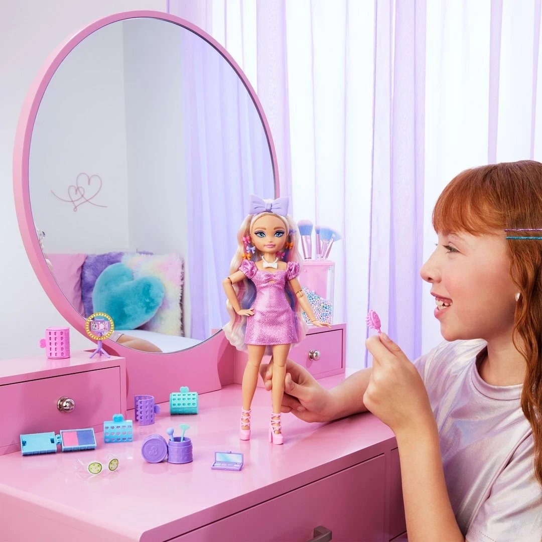 Kukull Barbie Dream GET READY WITH Malibu, MATTEL, 255739, shumëngjyrëshe me aksesorë surprizë