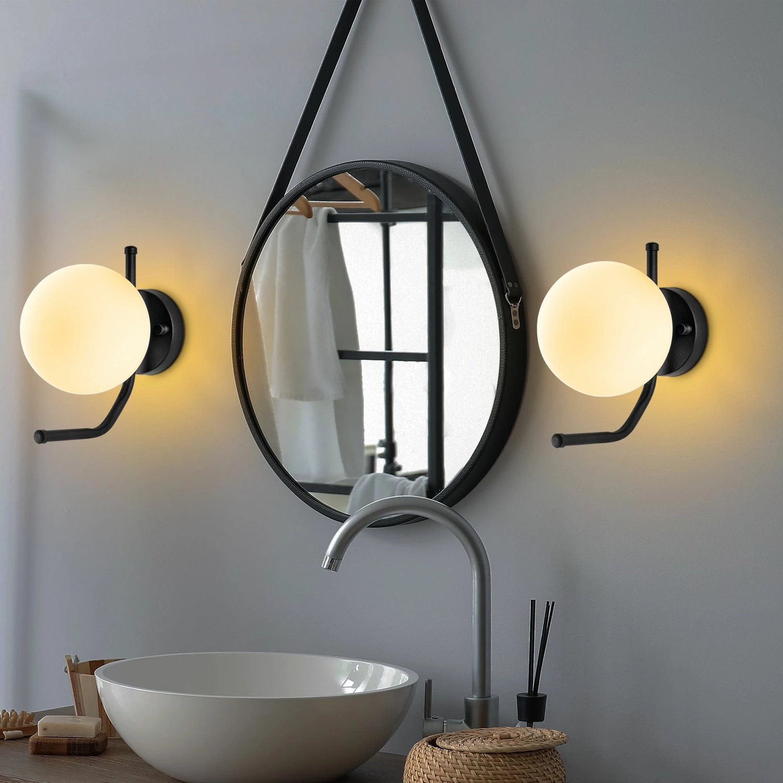 Llambë muri Opviq, Faruk - 13727, ngjyrë e zezë Llambë muri Opviq, Faruk - 13727, ngjyrë e zezë