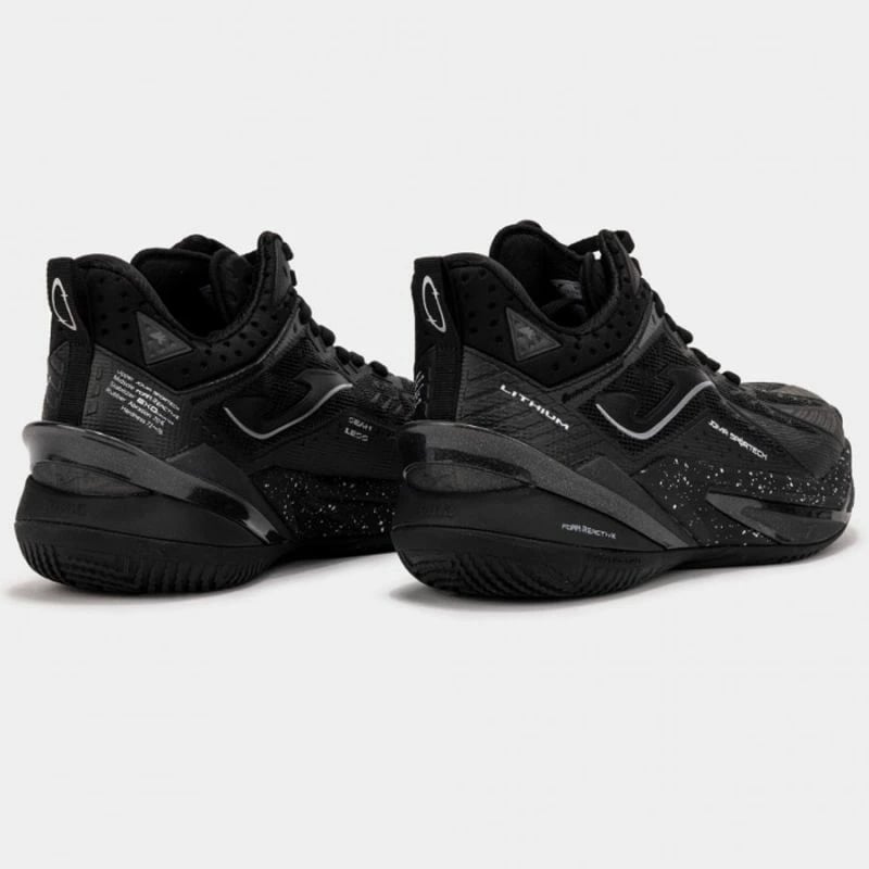 Atlete Joma, të zeza