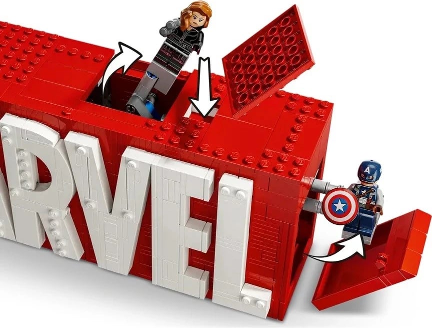 Set LEGO Marvel 76313, 931 pjesë, me 5 minifigura, Kuq