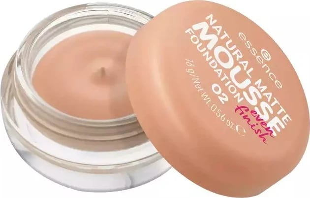 Fondatinë Essence Natural Matte Mousse, 02