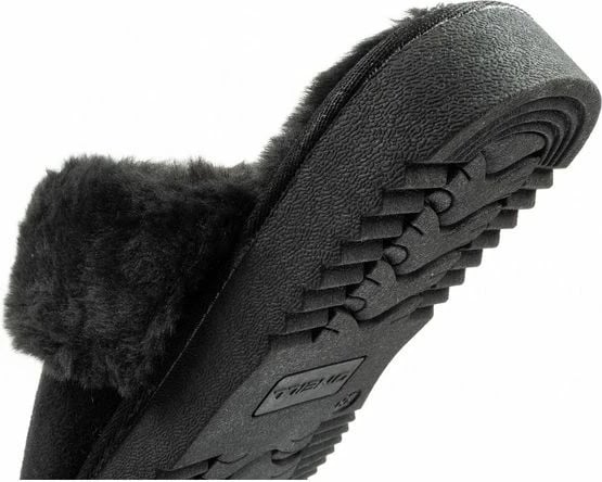 Papuqe për femra O'Neill, të zeza