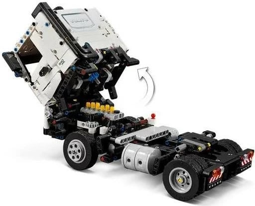 Konstrukt LEGO Technic 42175 Volvo FMX dhe EC230 Electric