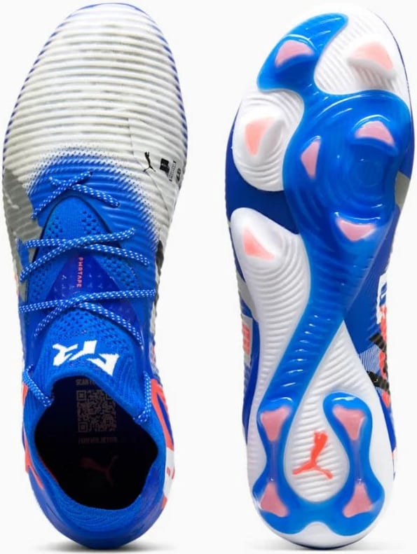 Atlete futbolli Puma për meshkuj, të bardha e kaltër Atlete futbolli Puma për meshkuj, të bardha e kaltër