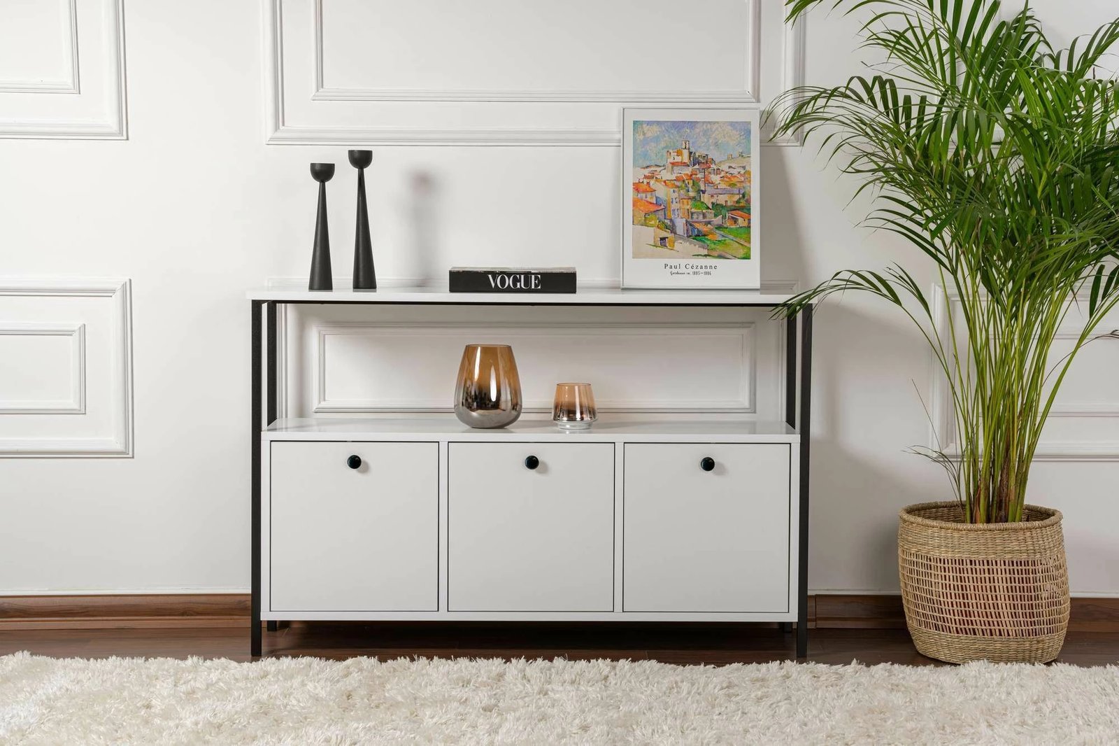 Konsol Nordure, Solace, e bardhë, e zezë