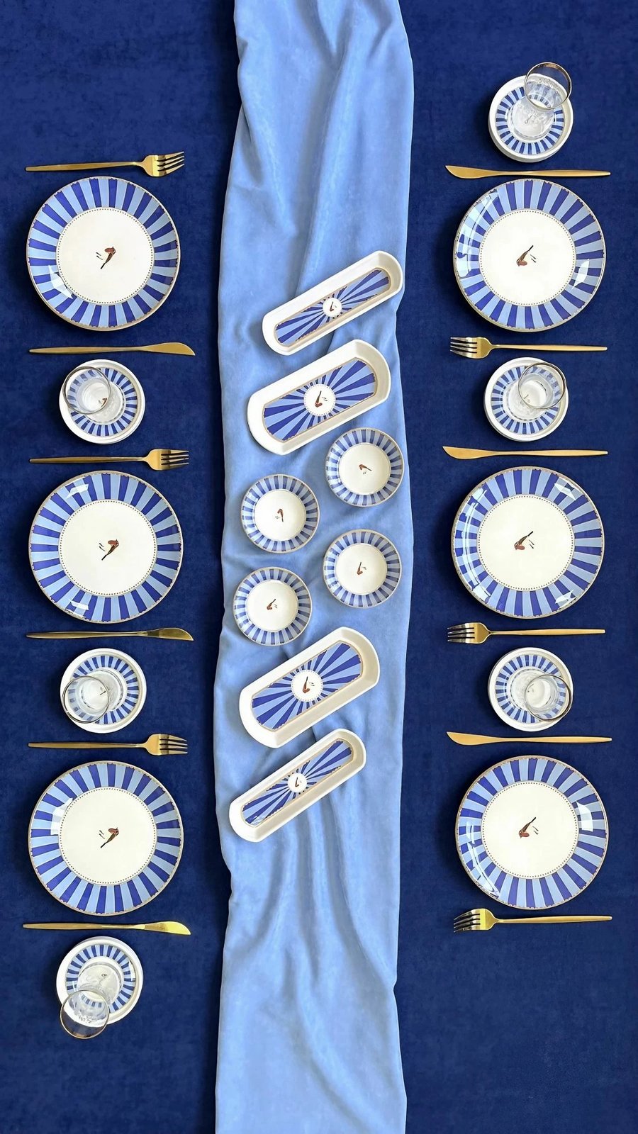 Set mëngjesi 20 pjesësh, Hermia Concept, Love Bird, blu