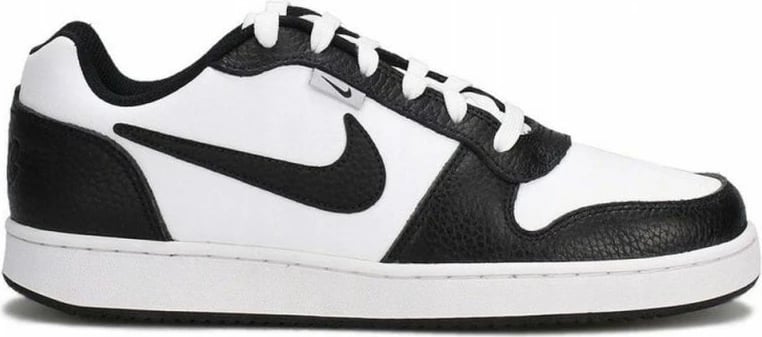 Atlete për meshkuj Nike, të bardha