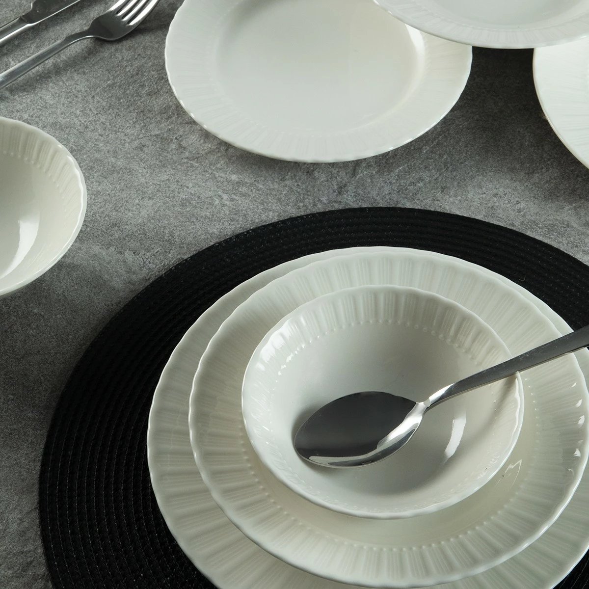 Set enësh për drekë (24 copë), Hermia Concept, SafirKrem