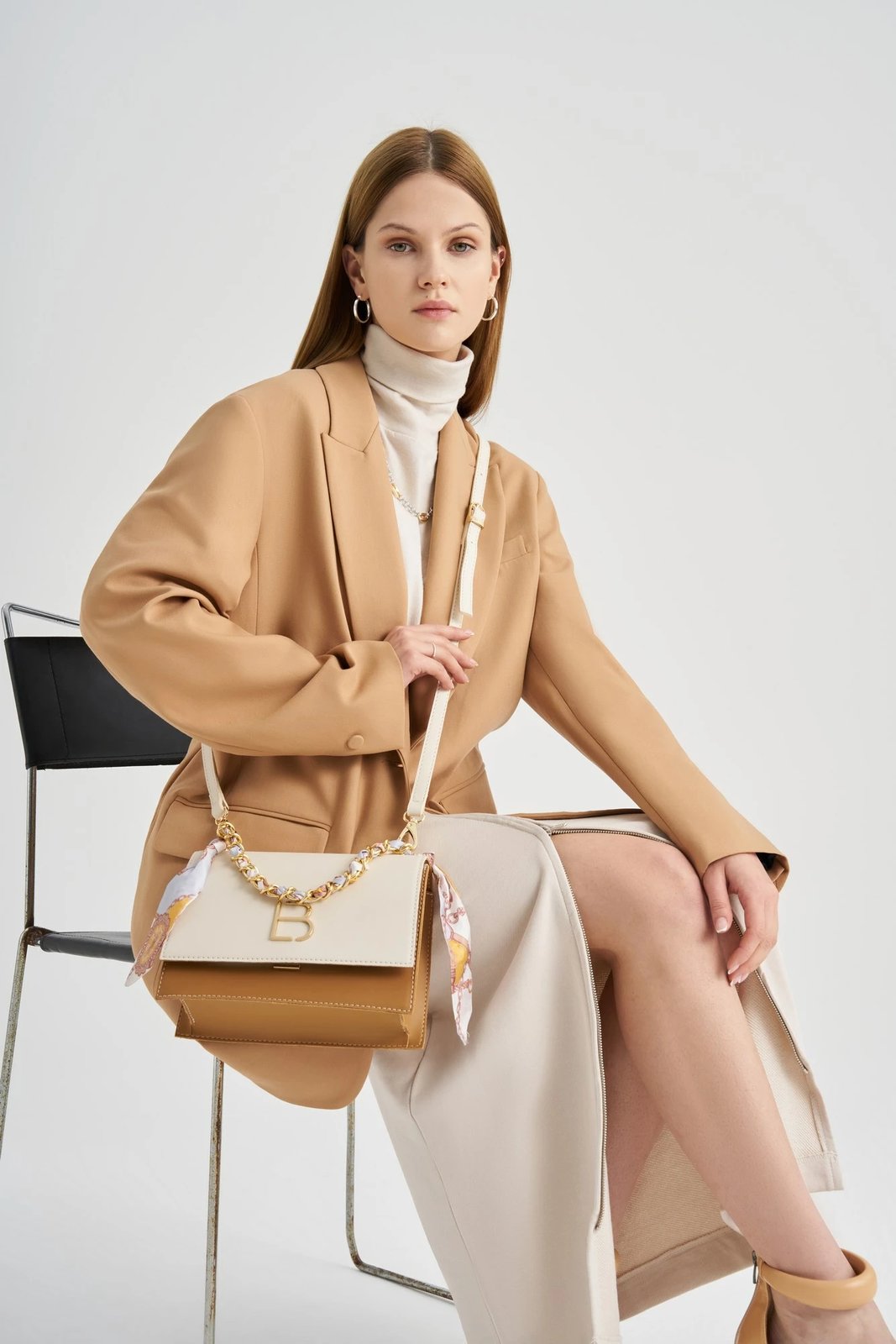Çantë crossbody Lucky Bees, krem, kafe e hapur, 918 Çantë crossbody Lucky Bees, krem, kafe e hapur, 918