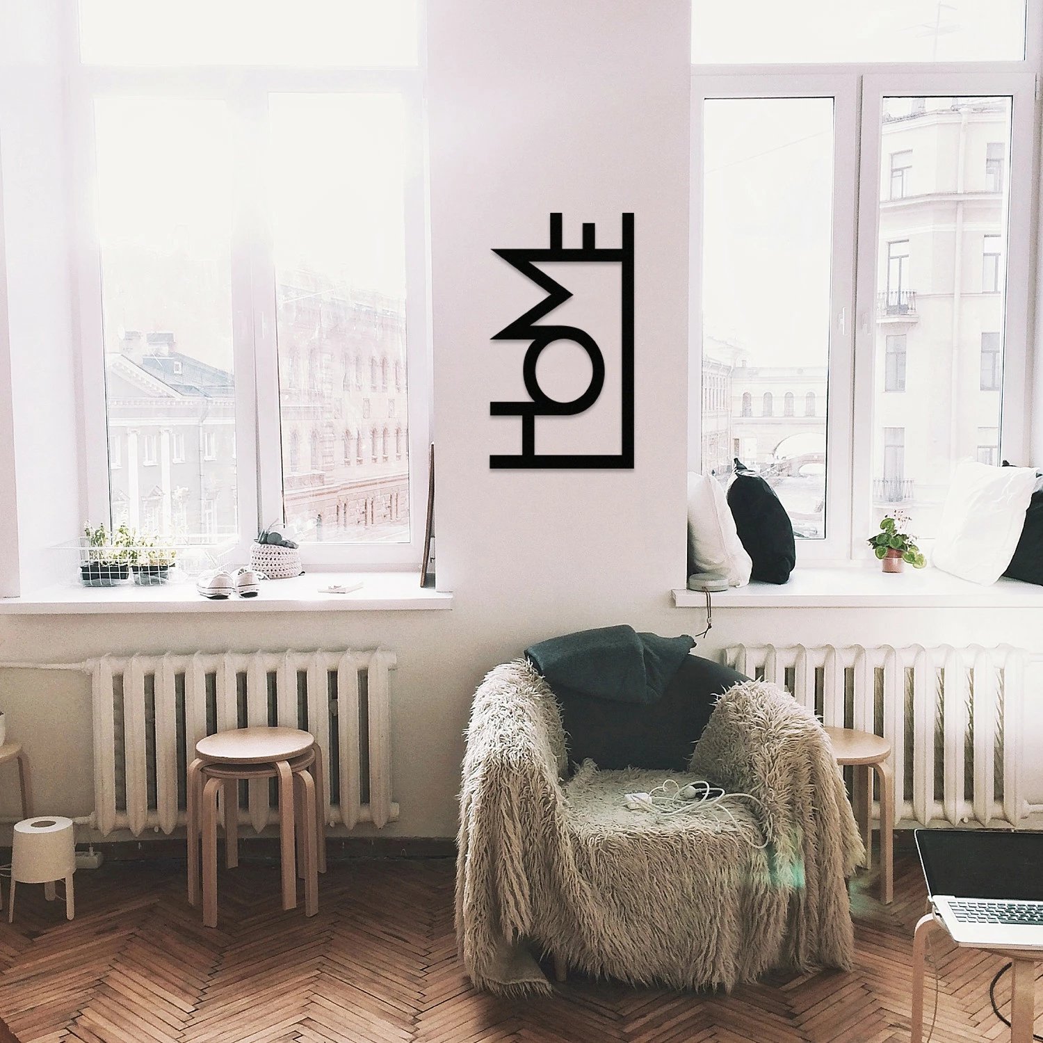 Aksesor dekorativ metalik për mur, Wallity, ngjyrë e zezë, 28x50cm