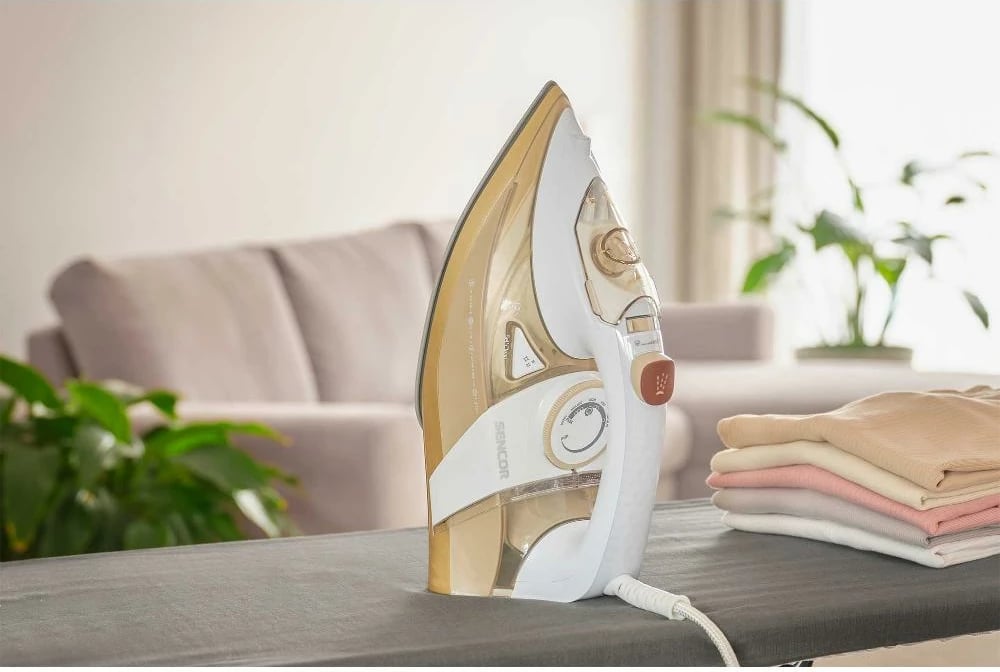 Hekur për hekurosje Sencor SSI 8310GD, 3,200 W