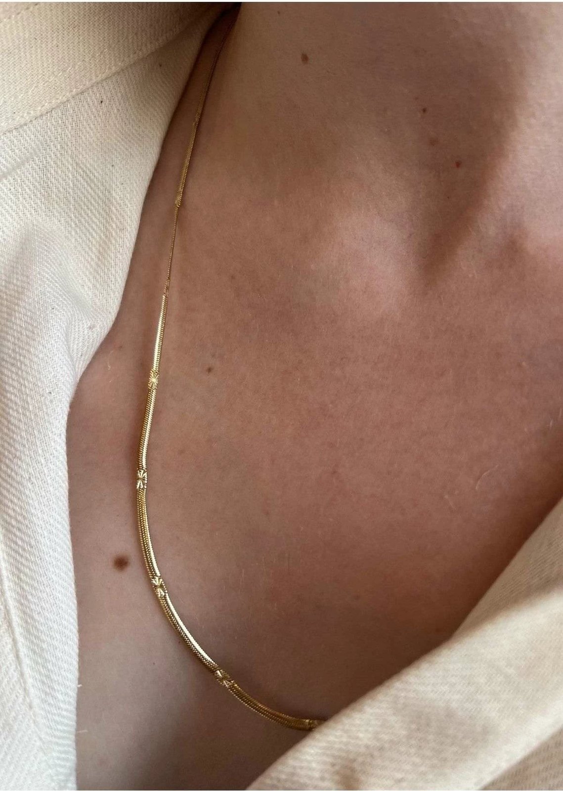 Varëse çeliku ngjyrë ari, Jumeon, KPEGMSA14360