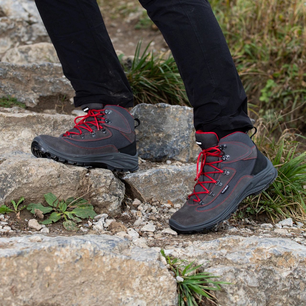 Atlete trekking unisex Alpinus, graphite-red Atlete trekking unisex Alpinus, graphite-red