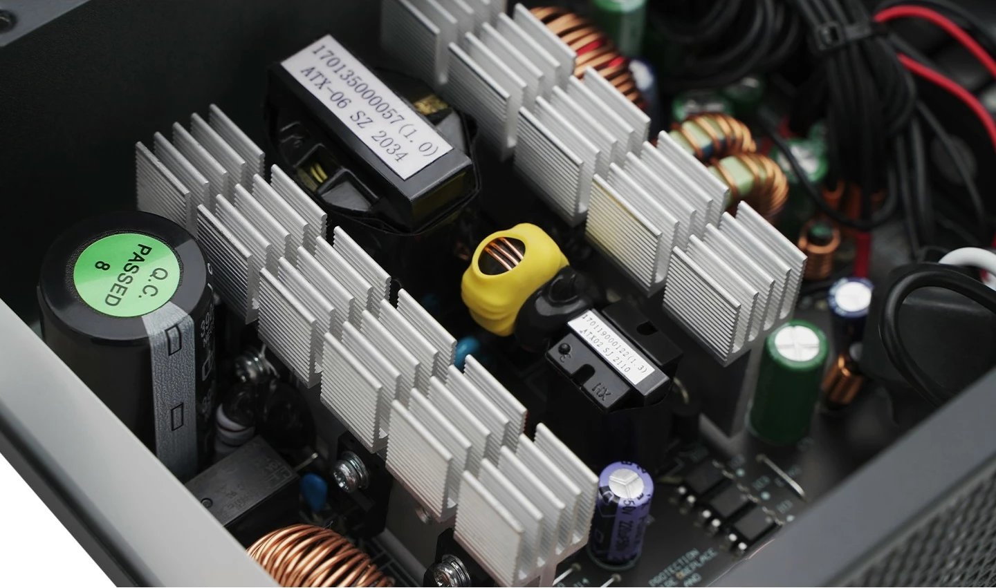 Kasë energjie Deepcool PF700, 700W, 80 PLUS, jo-modulare, e zezë