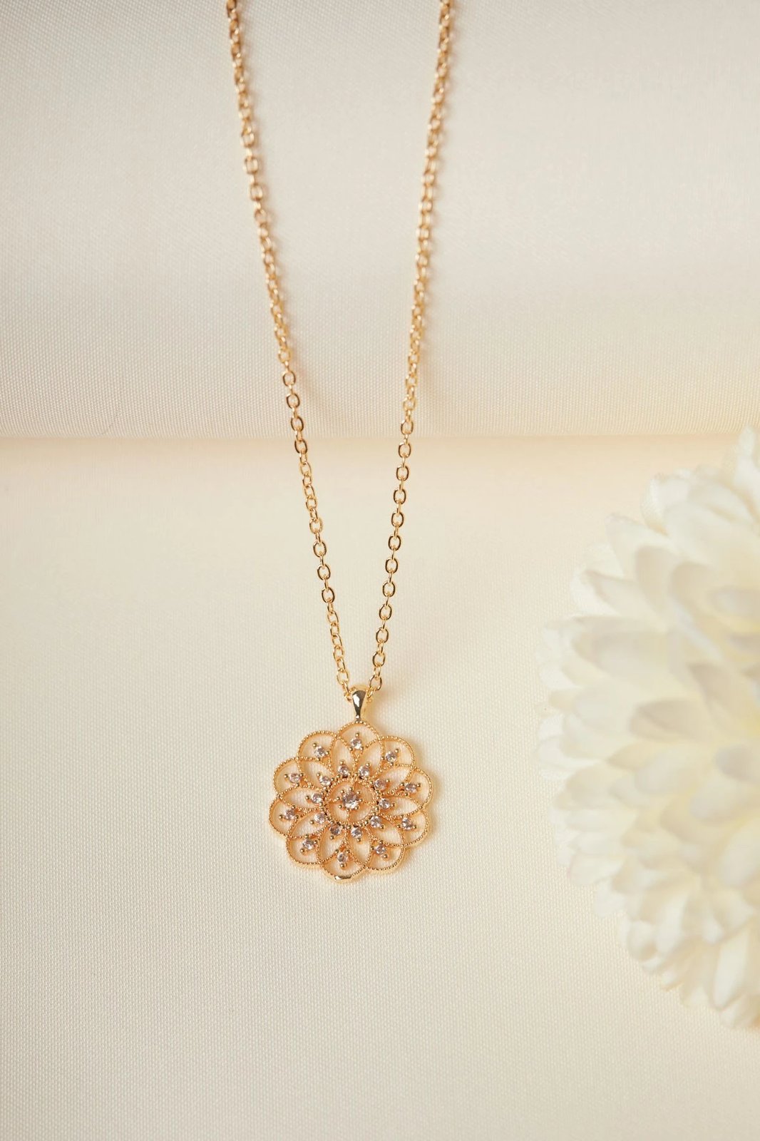 Varëse metalike ngjyrë ari, Elika, ELKGC68366