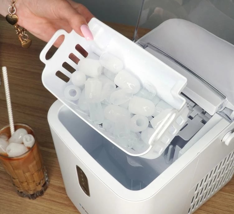 Makinë Për Përgaditjen E Akullit BLAUPUNKT IMB201