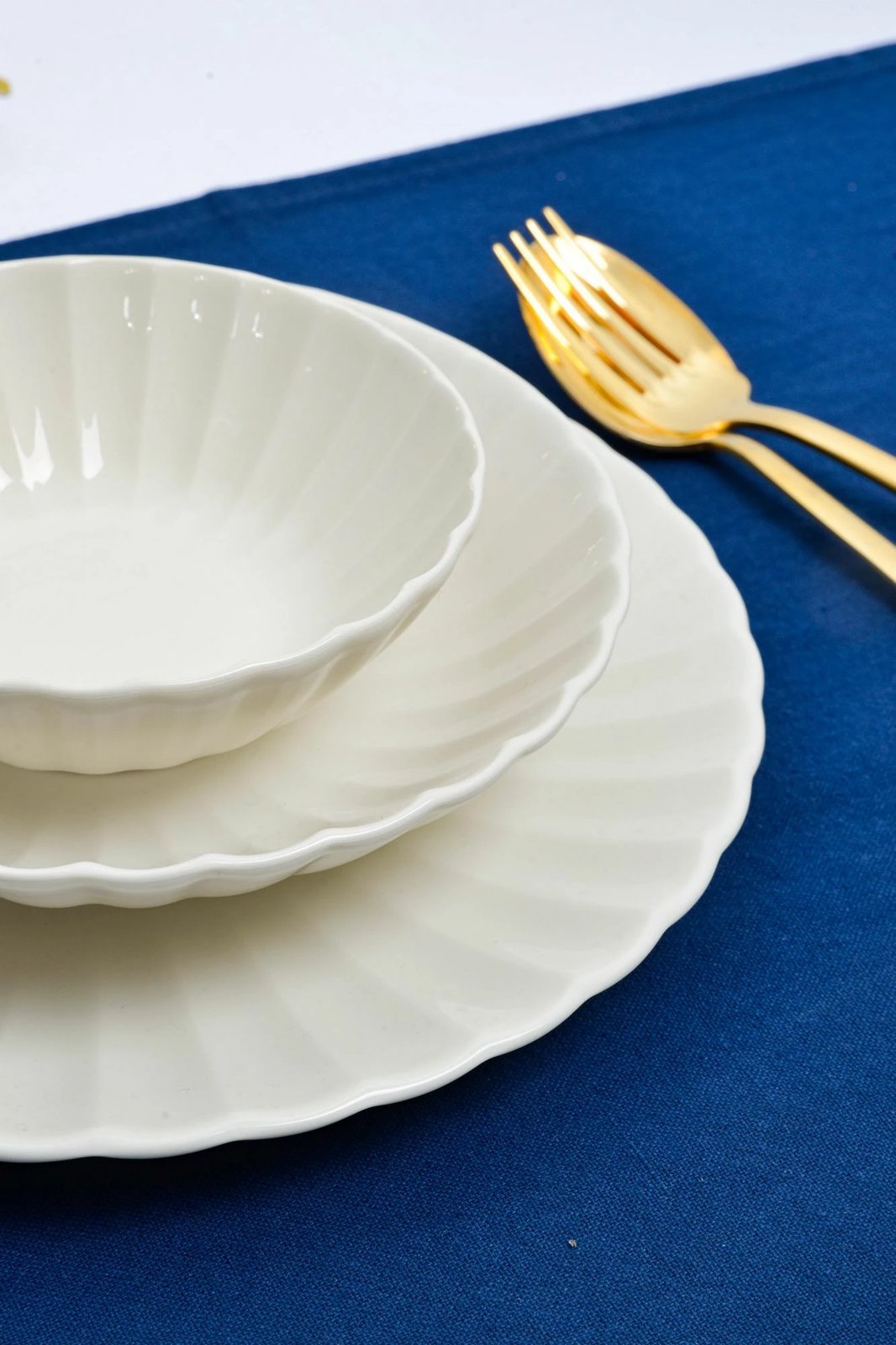 Set darke (24 cope), Hermia Concept, Isil 24, ngjyre e bardhe