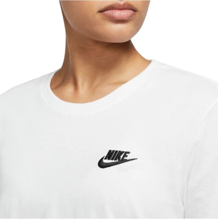 Maicë Nike donna femra e bardhë