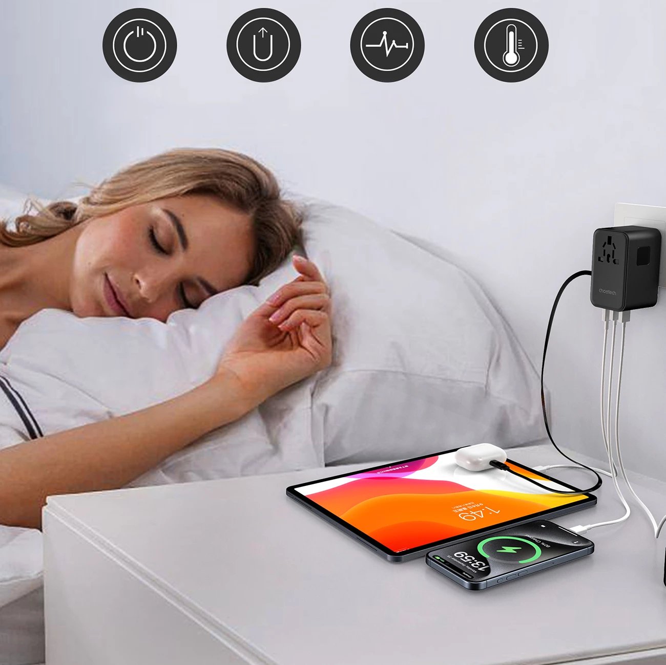 Adapter udhëtimi Choetech PD5021, 45W, me kabllo USB-C të integruar, 4 porta, i zi