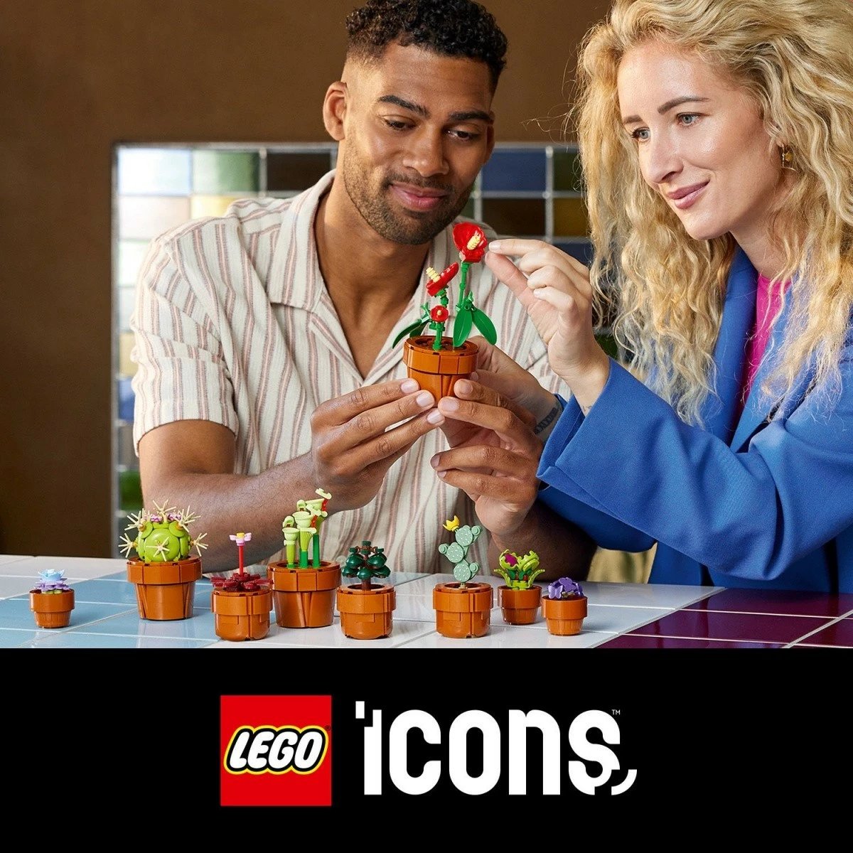 Set LEGO Icons 10329 Small Plants, 758 pjesë, dekor për të rritur, plastikë