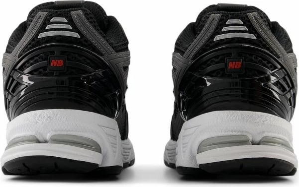 Atlete për meshkuj New Balance, të zeza