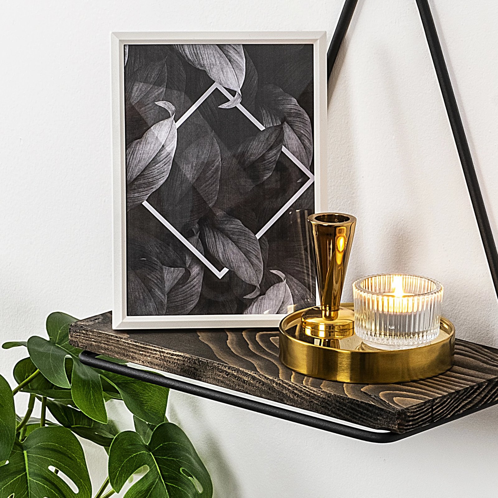 Raft muri Hanah Home, Begonia, ngjyrë e zezë/dru arre e errët