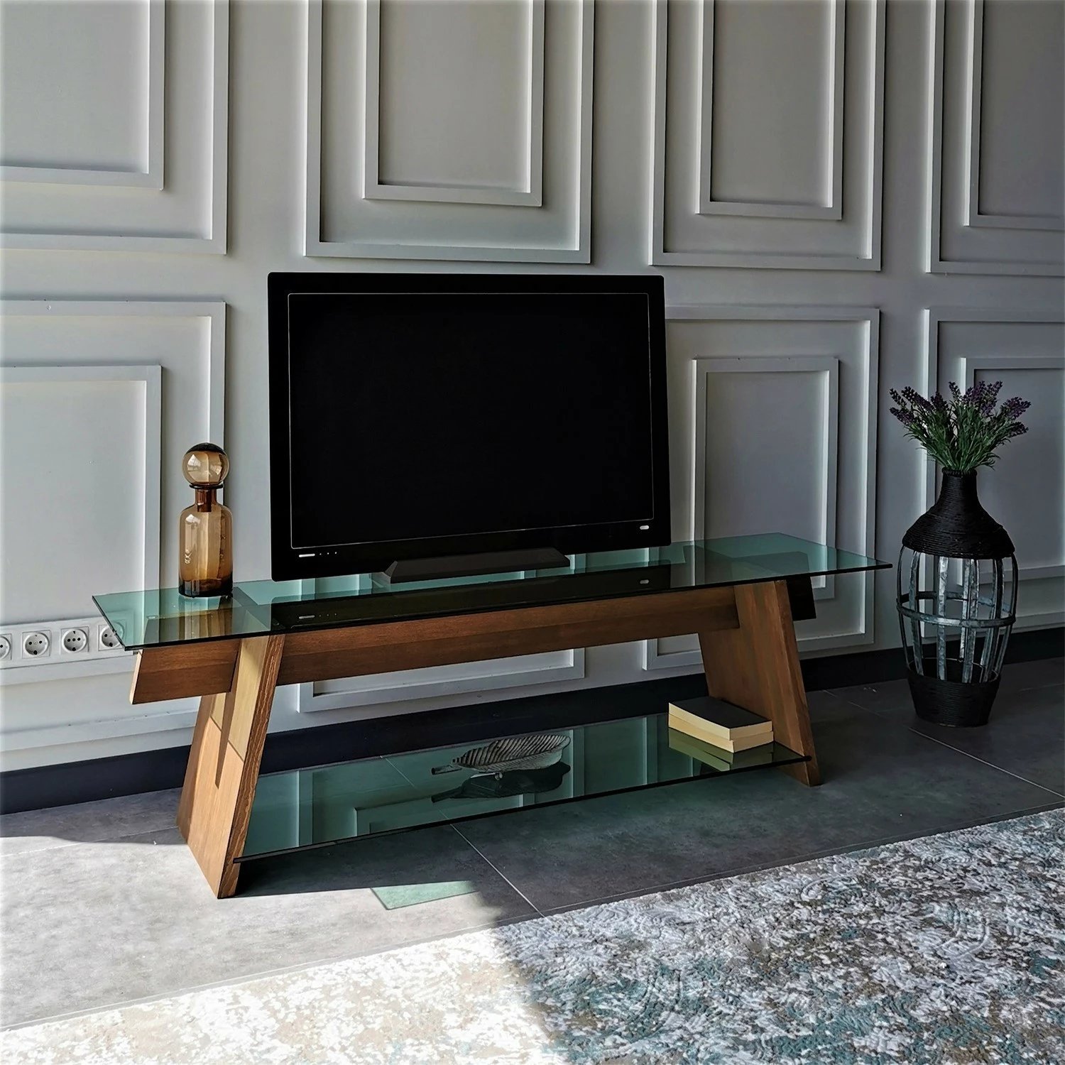 Komodë TV Hanah Home, TV202, ngjyrë arre dhe e gjelbër, xham i temperuar, 158x45x40cm
