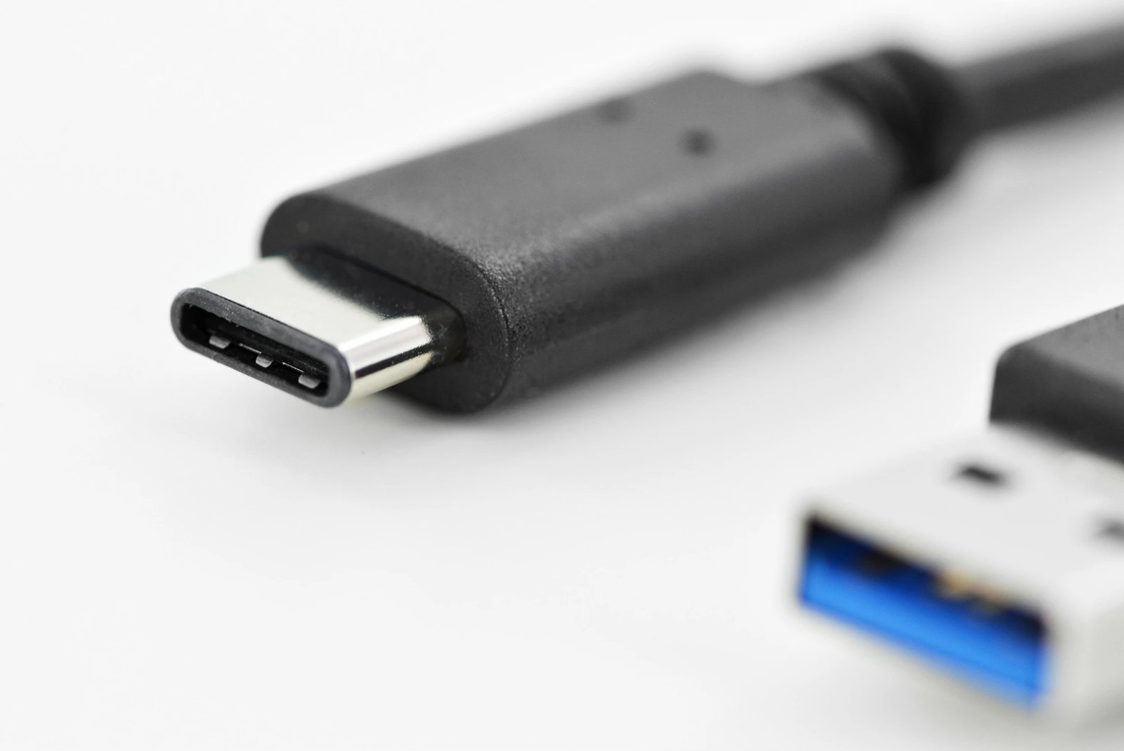 Kabllo USB Digitus USB 3.0 Type-C në Type-A, 1m, e zezë Kabllo USB Digitus USB 3.0 Type-C në Type-A, 1m, e zezë