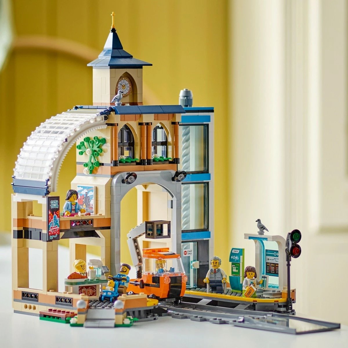 Set ndërtimi LEGO City Central Train Station 60469, 752 pjesë