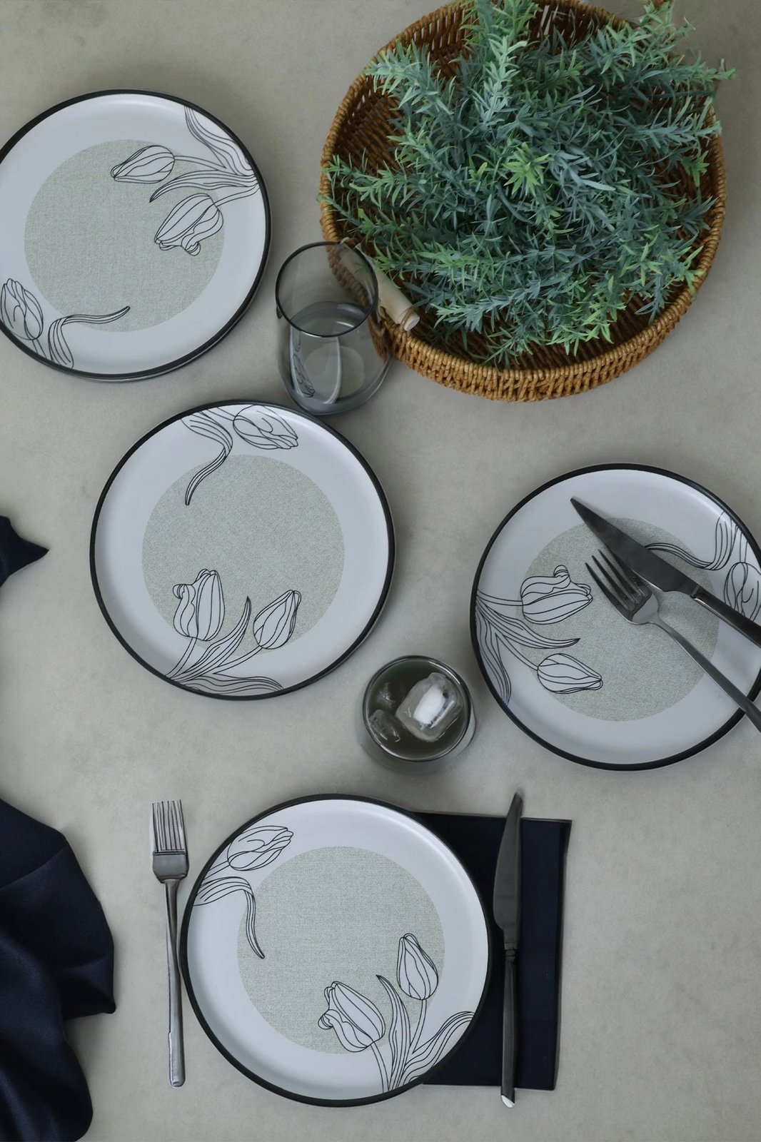 Set pjatash ëmbëlsirash (6 copë), Hermia Concept, X00017406