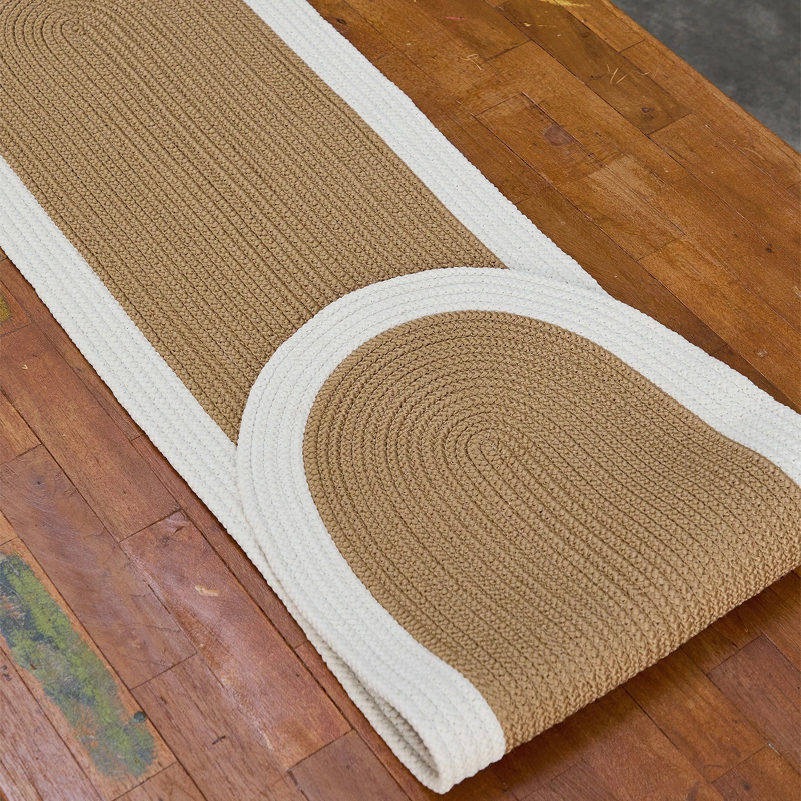Raner jute, ngjyrë kafe dhe e bardhë, Coco24033, 37x136cm Raner jute, ngjyrë kafe dhe e bardhë, Coco24033, 37x136cm