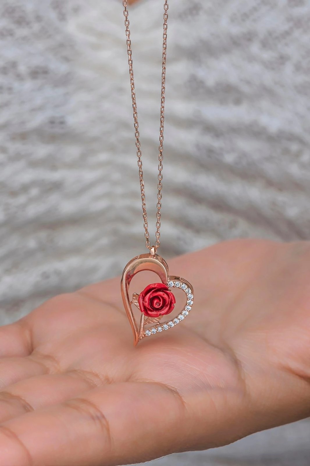 Varëse argjendi me trëndafil të kuq, Jumeon, NRZ998653