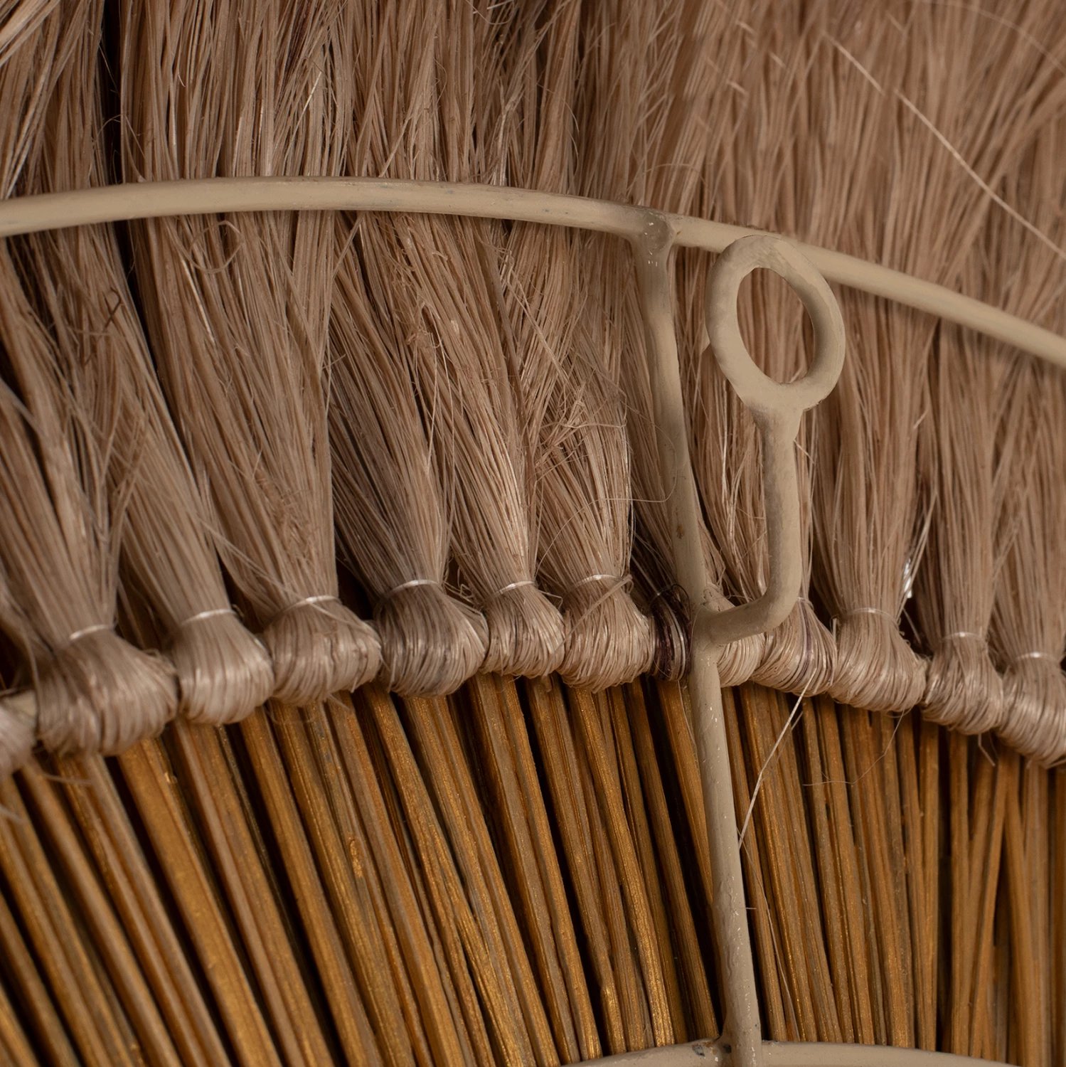 Pasqyrë muri e rrumbullakët, bar Mendong dhe fibra abaca, natyrale & ari, 80x4x80 cm, FH7797