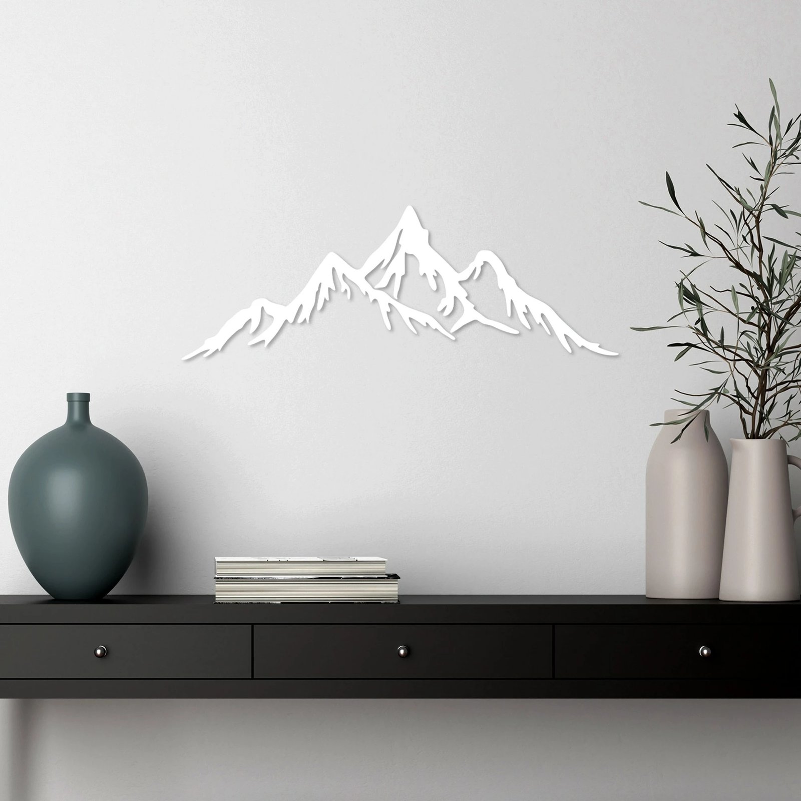 Aksesor dekorativ metalik për mur Wallity, male të plota dhe maja, 62x22cm, ngjyrë e bardhë