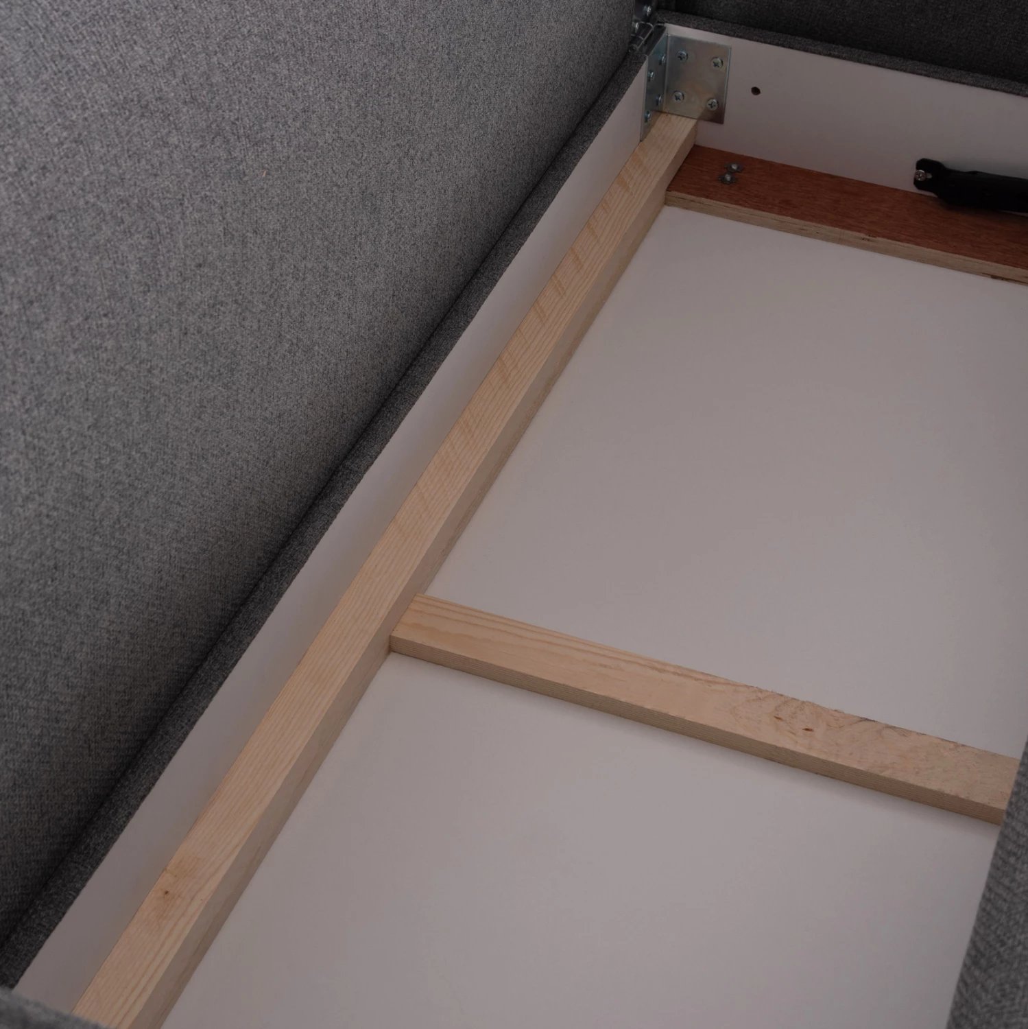 Kënd-sofë krevate me hapësirë për depo, Saffira FH3303.01R, material gri, 270x195x100cm