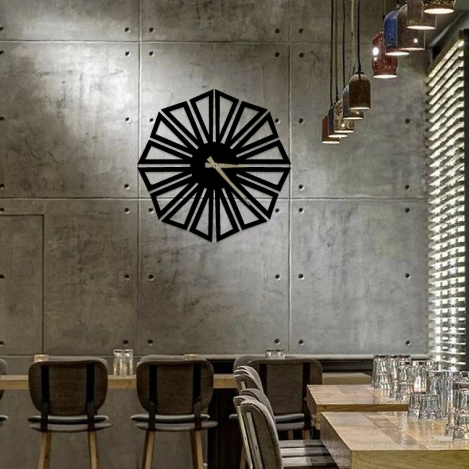 Orë muri dekorative prej metali, Wallity, Hedef, e zezë, 50x50cm