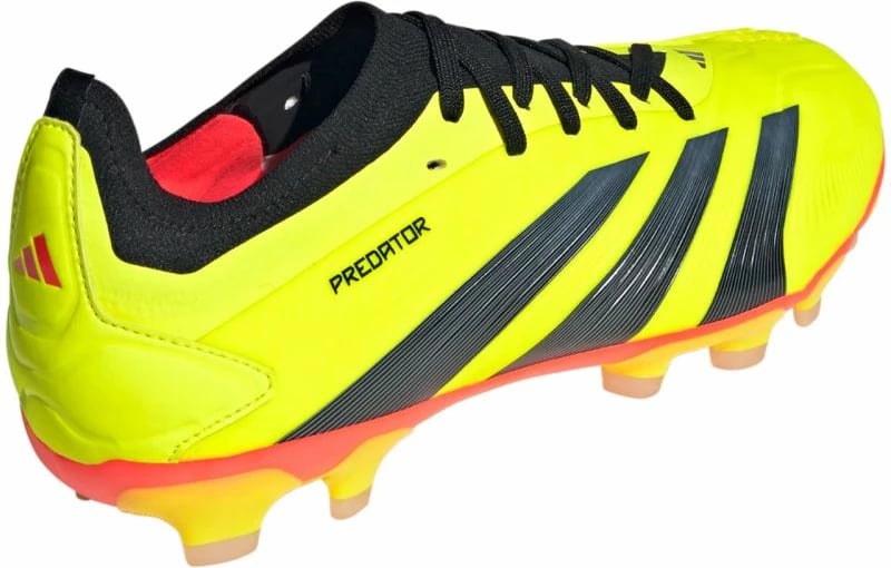 Atlete futbolli adidas për meshkuj, të verdha Atlete futbolli adidas për meshkuj, të verdha