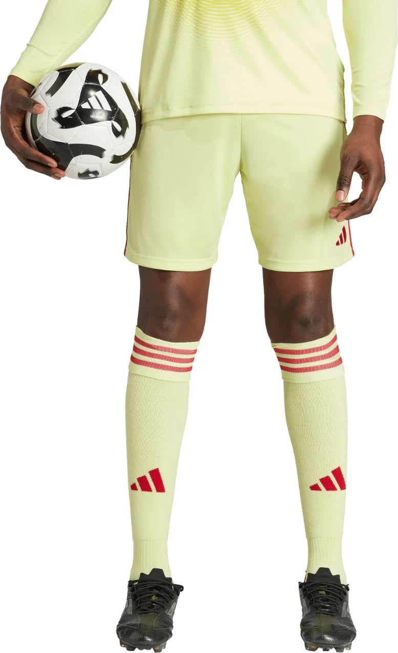 Shorce për meshkuj adidas, të verdha