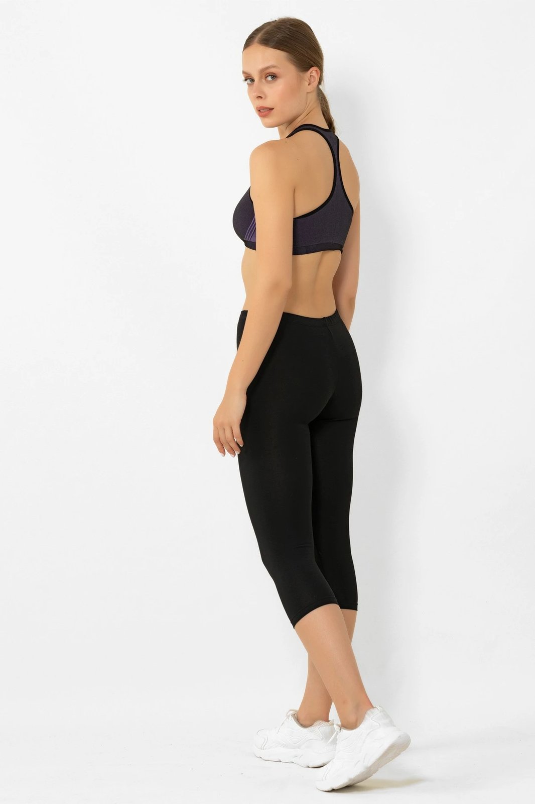 Tuta të zeza Jumeon, 001-000139