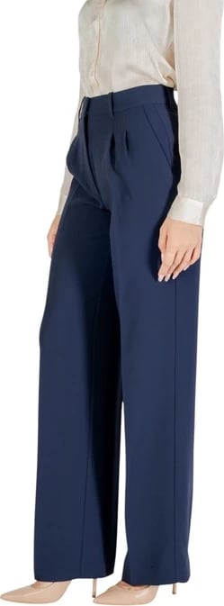 Pantallona Guess femra, blu